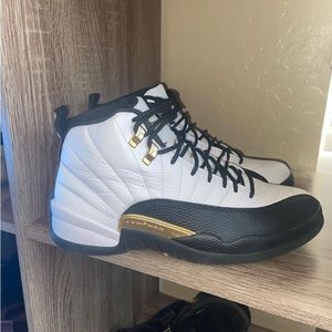 Jordan 12 royalty retro